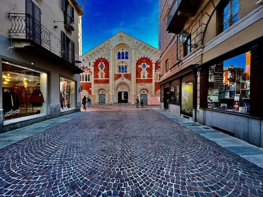 Prestigioso Attico A Passo Duomo By Revenue House Apartman Casale Monferrato Kültér fotó