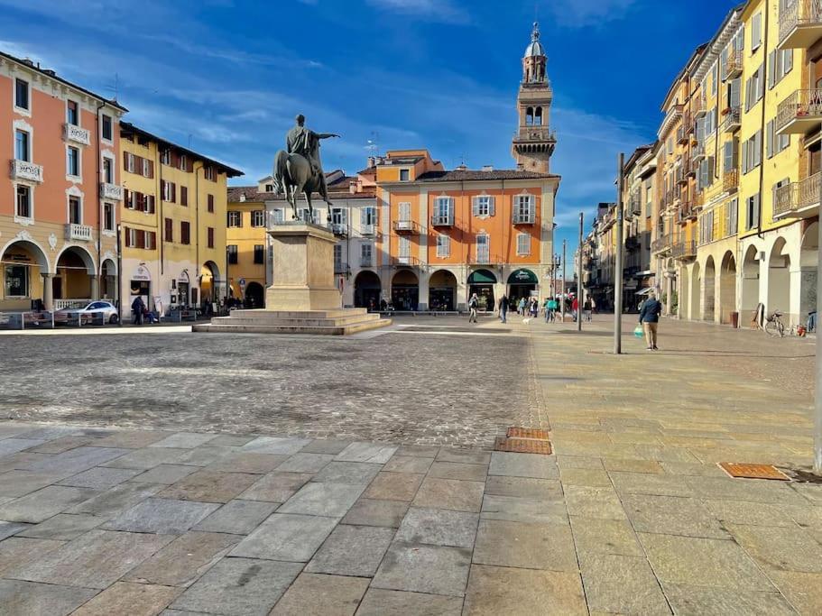 Prestigioso Attico A Passo Duomo By Revenue House Apartman Casale Monferrato Kültér fotó
